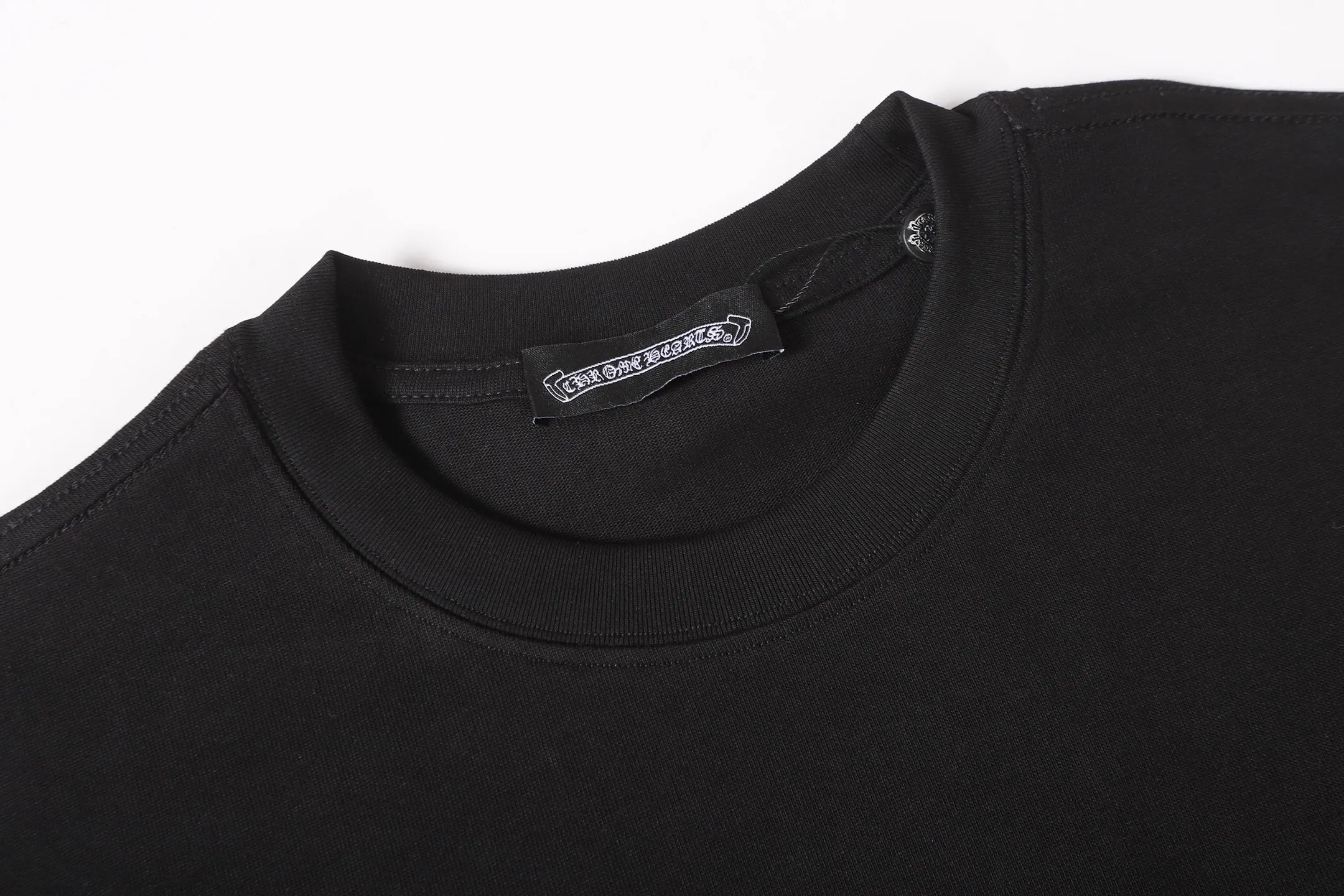 【 Quality】 ：8960# ：Black White Size：S XXL 𝗖𝗵𝗿𝗼𝗺𝗲 𝗛𝗲𝗮𝗿𝘁𝘀 26ss logo Quality T Classic 2026ss Quality Versatile Quality